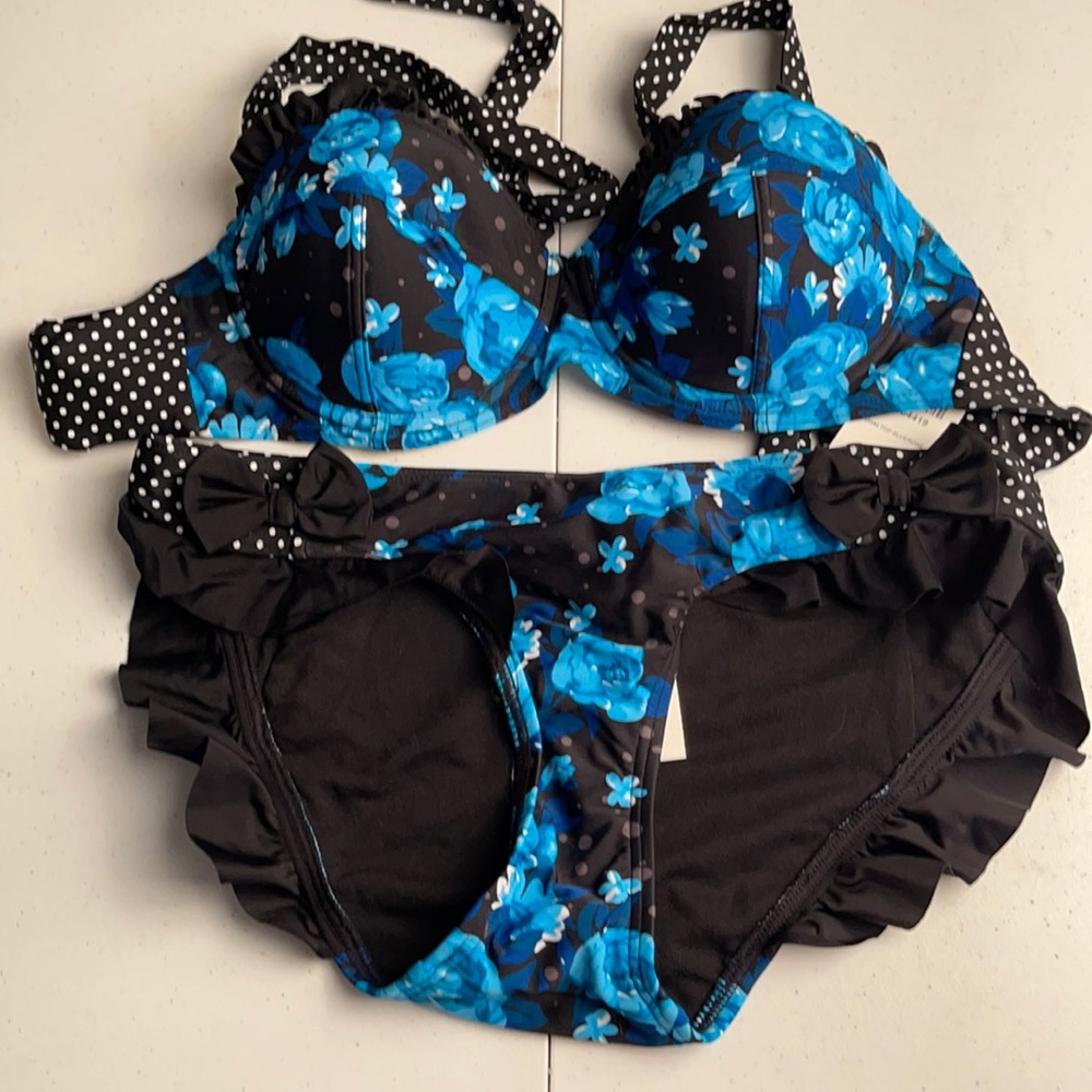 Blue rose bikini